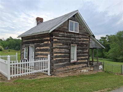 /international/us/532-eldersville-rd-burgettstown-pa-110099883927/