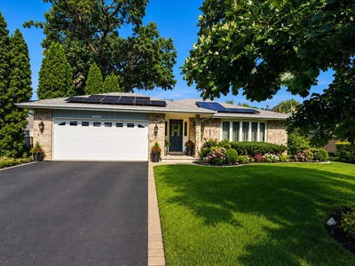 /international/us/10615-s-83rd-avenue-palos-hills-il-110109232825/