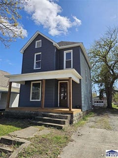 /international/us/1415-maple-avenue-terre-haute-in-110098627377/