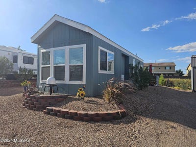 /international/us/1030-s-barrel-cactus-ridge-benson-az-110099367949/