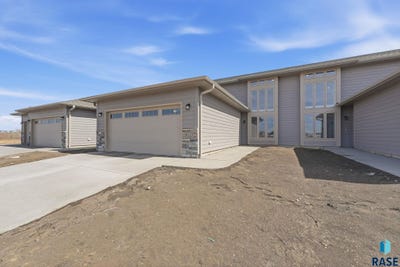 /international/us/6125-s-bison-pl-sioux-falls-sd-110106730478/