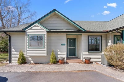 /international/us/51-fairway-villa-fancy-gap-va-110106732718/