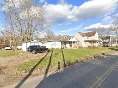 /international/us/2037-north-avenue-cambridge-oh-110101142462/