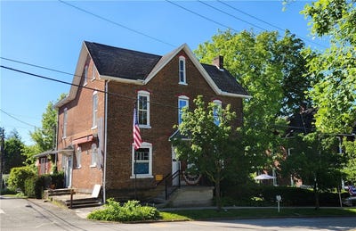 /international/us/108-s-market-st-ligonier-pa-110108612189/