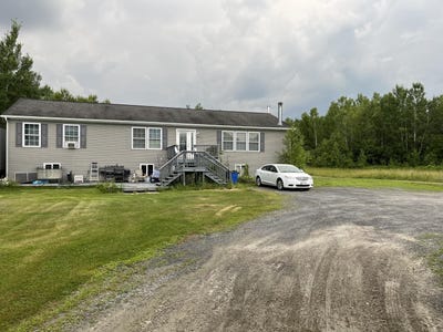 /international/us/383-burke-road-plattsburgh-ny-110101013045/