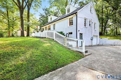 /international/us/2502-dolin-street-hopewell-va-110110324868/