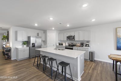 /international/us/4917-abbington-oaks-way-se-southport-nc-110108417339/