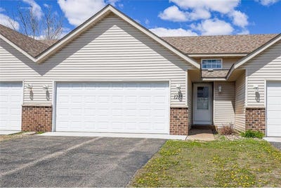 /international/us/1215-west-edge-place-new-richmond-wi-110107795541/