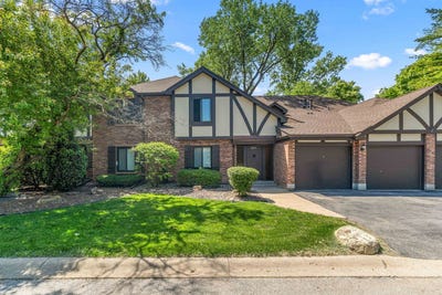 /international/us/8245-poplar-lane-palos-hills-il-110108501770/