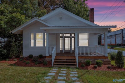 /international/us/614-college-street-west-fayetteville-tn-110101111436/
