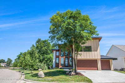 /international/us/16925-willowbrook-drive-haslett-mi-110101052032/
