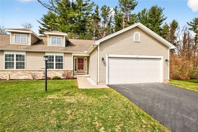 /international/us/39-angela-villa-lane-rochester-ny-110107059781/