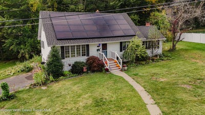 /international/us/5-garden-court-saugerties-ny-110110407194/