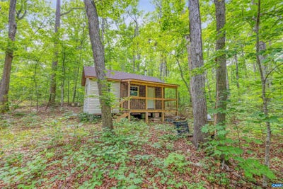 /international/us/tbd-rock-ln-scottsville-va-110108737848/
