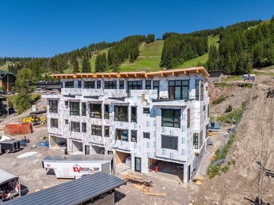/international/us/3900-big-mountain-road-unit-c102-whitefish-mt-110093943955/