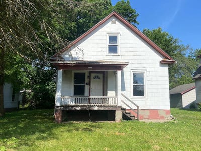 /international/us/1222-chandler-street-danville-il-110109080024/