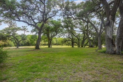 /international/us/612-farm-to-market-road-1457-round-top-tx-110106009467/