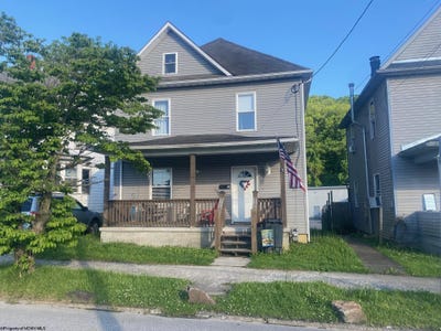 /international/us/12-locust-street-elkins-wv-110108506208/