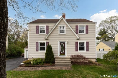 /international/us/7-van-rose-drive-north-haven-ct-110107544208/