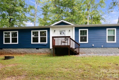 /international/us/203-beaverdam-loop-road-candler-nc-110120518125/