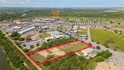 /international/us/bridge-street-hidalgo-tx-110103011163/