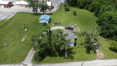 /international/us/803-e-8th-st-cameron-mo-110108771566/