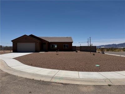 /international/us/6676-w-rosario-court-golden-valley-az-110108065430/