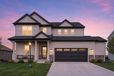/international/us/2906-yahara-dr-summit-wi-110108397722/