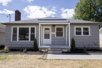 /international/us/33-meadow-lane-dubuque-ia-110108171170/