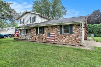 /international/us/109-greenway-drive-goshen-in-110101209794/
