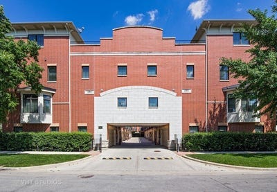 /international/us/1192-clarence-avenue-oak-park-il-110107855918/