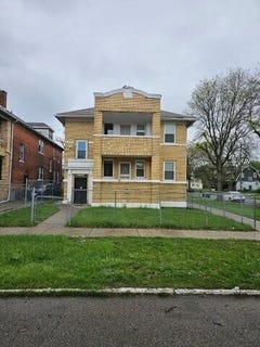 /international/us/2411-w-grand-street-detroit-mi-110107819024/