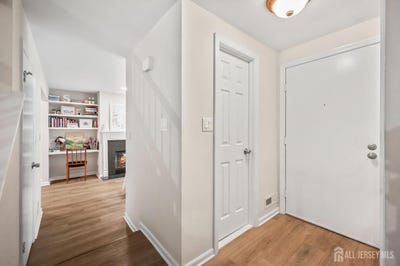 /international/us/81-thoreau-drive-plainsboro-nj-110108659961/