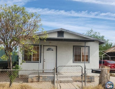 /international/us/717-e-4th-st-calexico-ca-110107509319/