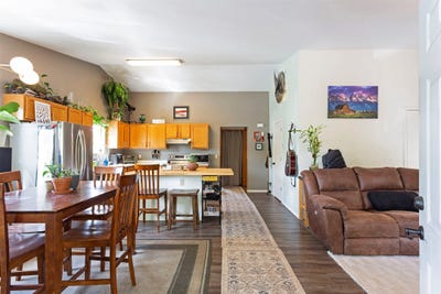 /international/us/1325-s-1st-street-w-missoula-mt-110108119486/