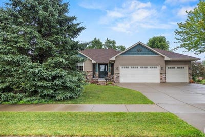 /international/us/2398-8th-lane-se-cambridge-mn-110101011599/
