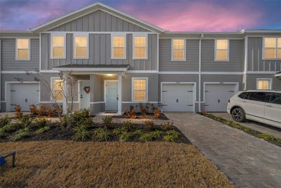/international/us/1197-port-blue-way-lady-lake-fl-110105724654/