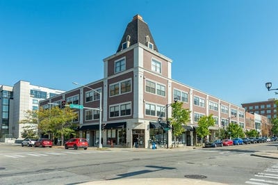 /international/us/400-e-locust-street-des-moines-ia-110107853116/