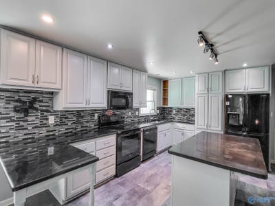 /international/us/222-high-road-madison-al-110100964617/