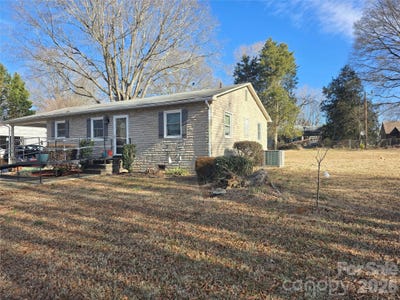/international/us/499-raymond-street-mocksville-nc-110106700871/