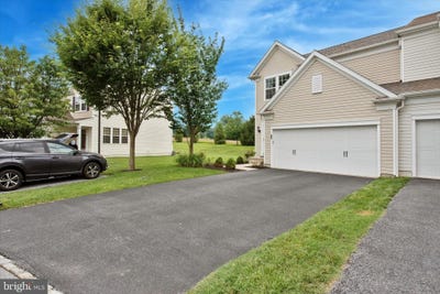 /international/us/22-clement-court-downingtown-pa-110101030471/