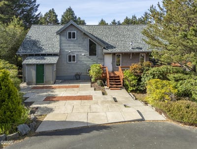 /international/us/1365-sw-ocean-terrace-waldport-or-110107435007/