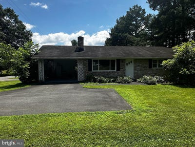 /international/us/8105-devlin-road-bristow-va-110101008504/