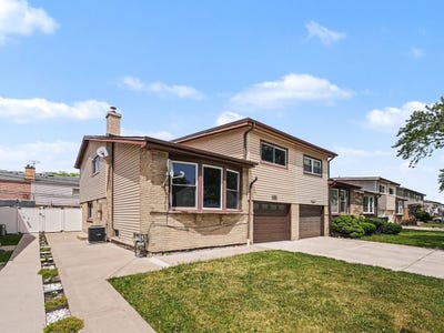 /international/us/9120-hollyberry-avenue-des-plaines-il-110108397860/