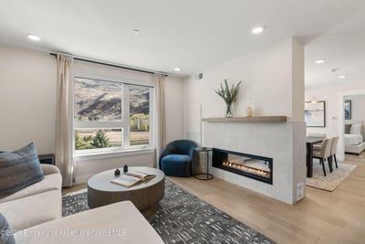 /international/us/85-kodiak-drive-basalt-co-110104582701/