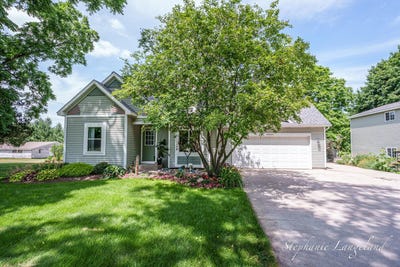 /international/us/5111-leonard-street-coopersville-mi-110101147519/
