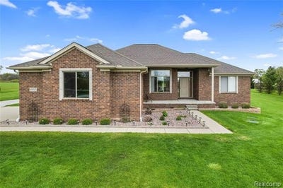 /international/us/4955-glover-road-almont-twp-mi-110107897985/