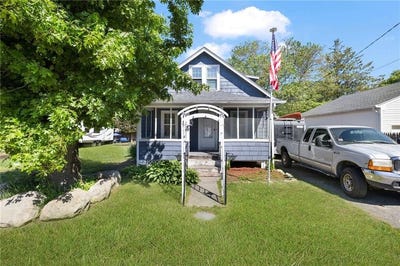 /international/us/68-covel-circle-warwick-ri-110108534425/