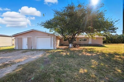 /international/us/413-charnel-street-clyde-tx-110106029430/