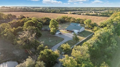 /international/us/1370-n-river-rd-mulvane-ks-110103018321/